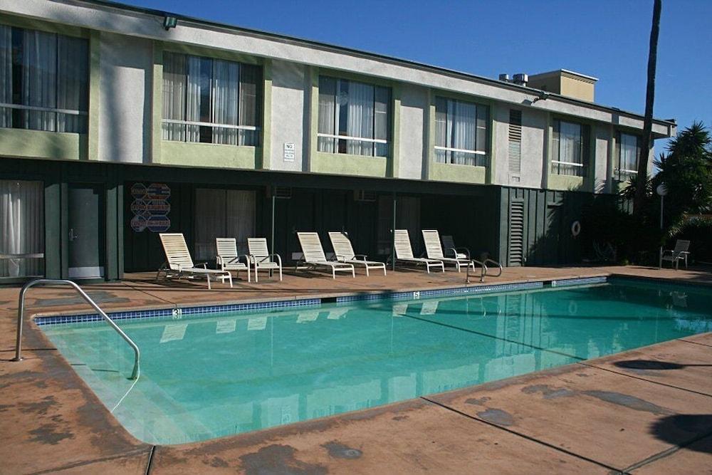 Vagabond Inn Los Angeles At Usc Екстериор снимка